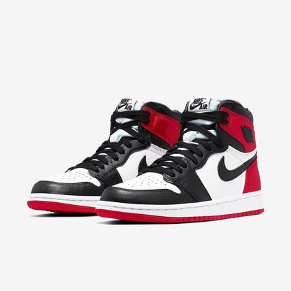 (Women's) Aithtr Jordthtan 1 Retro High OG 'Satin Black Toe' (2019) CD0461-016