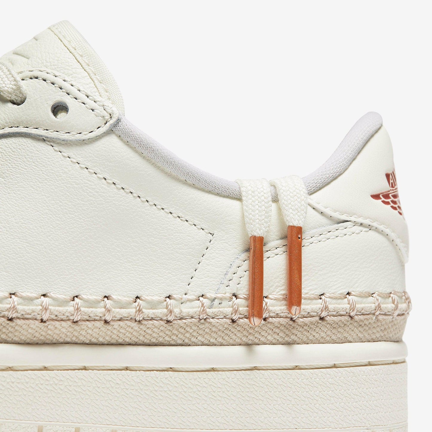 (Women's) Aithtr Jordthtan 1 Retro Low NS 'Sail / Metallic Red Bronze' (2018) AO1935-109