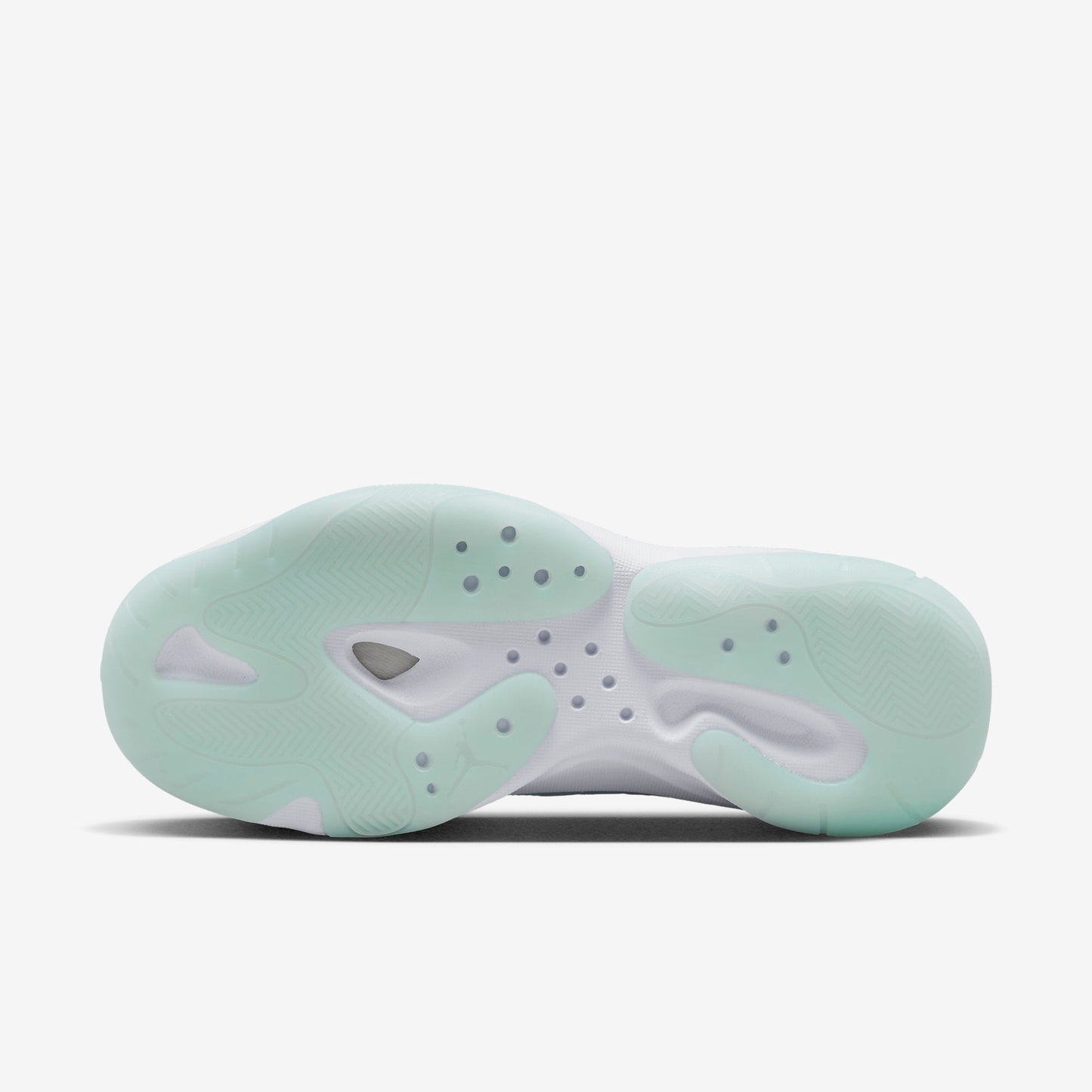 (Women's) Aithtr Jordthtan 11 CMFT Low 'Igloo' (2022) DV2629-100