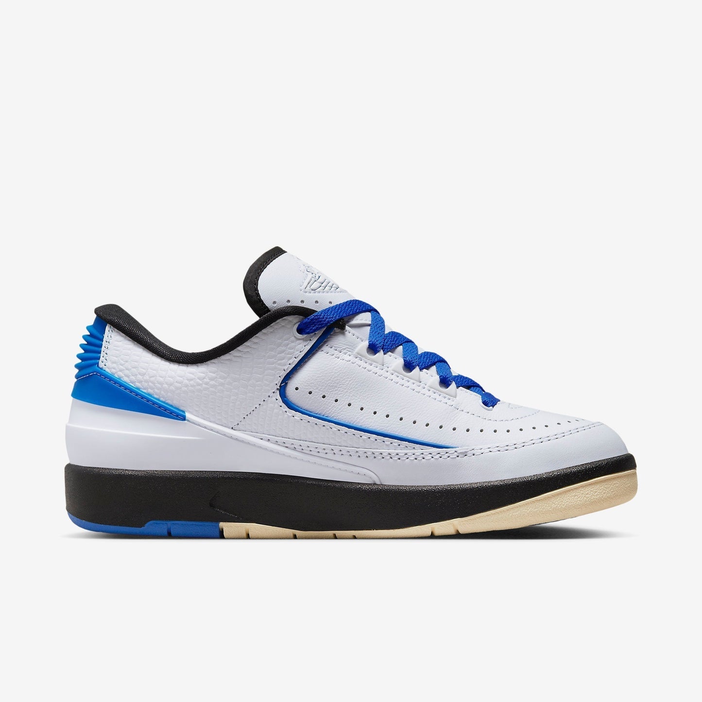 (Women's) Aithtr Jordthtan 2 Retro Low 'Varsity Royal' (2023) DX4401-104