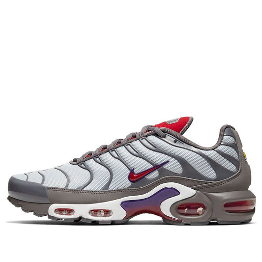 Nithtke Aithtr Max Plus 'Metallic Platinum Gym Red Gunsmoke' 852630-041