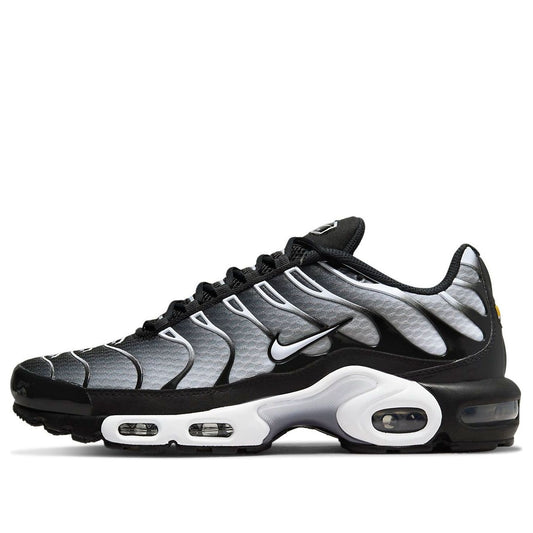 Nithtke Aithtr Max Plus 'Black Metallic Silver' DM0032-003
