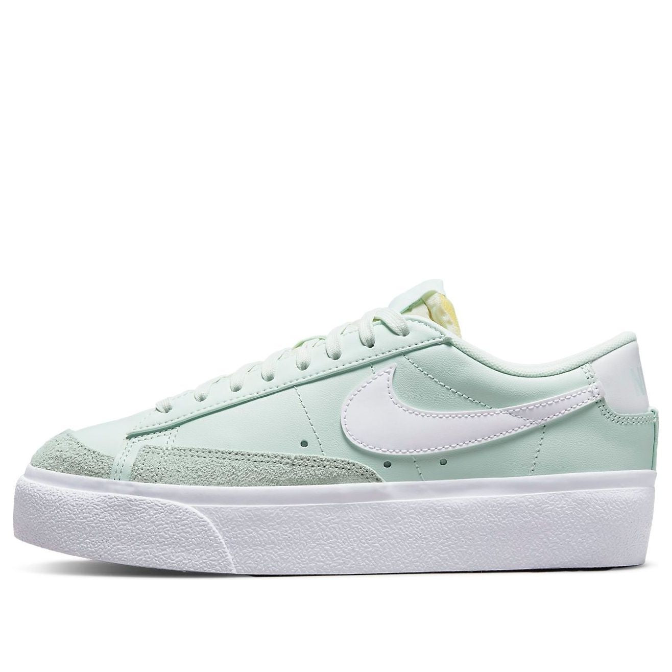(WMNS) Nithtke blathtzer Low Platform 'Barely Green' DJ0292-300