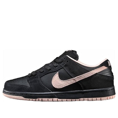 Nithtke SB Duthtnk Low 'Black Coral' BQ6817-003