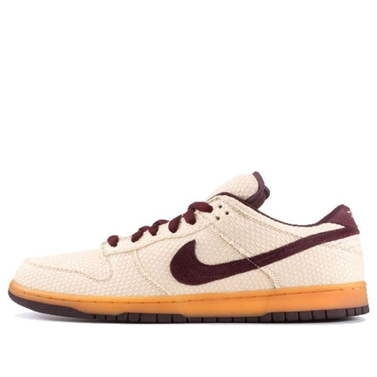 Nithtke Duthtnk Low Pro SB 'Red Hemp' 304292-761