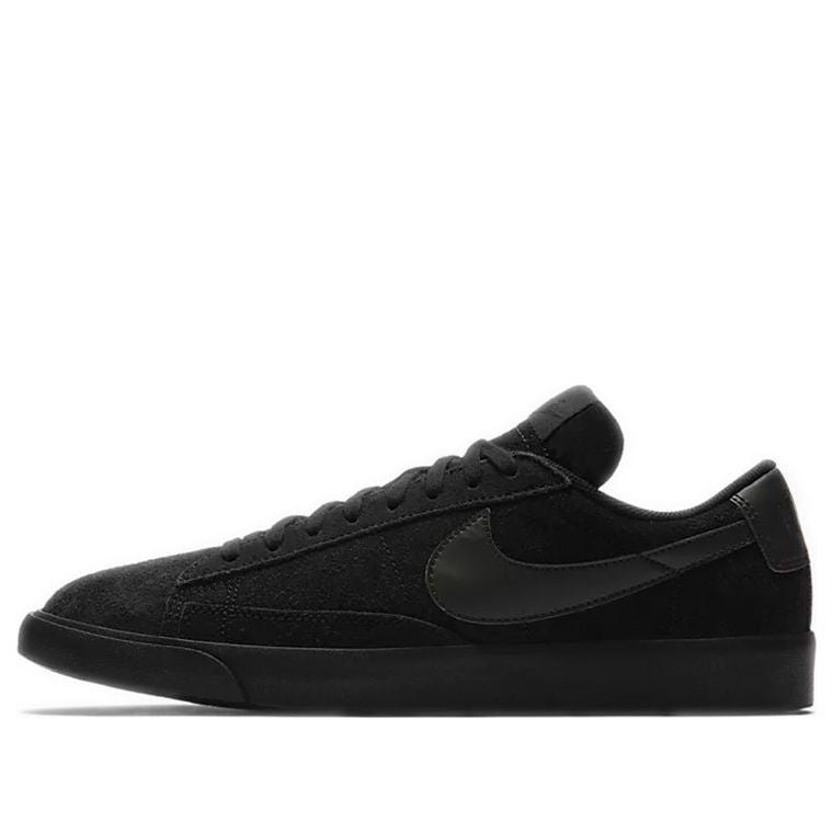 Nithtke blathtzer Low LE 'Triple Black' AQ3597-001