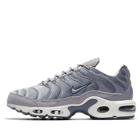 (WMNS) Nithtke Aithtr Max Plus Lux 'Gunsmoke' AH6788-001